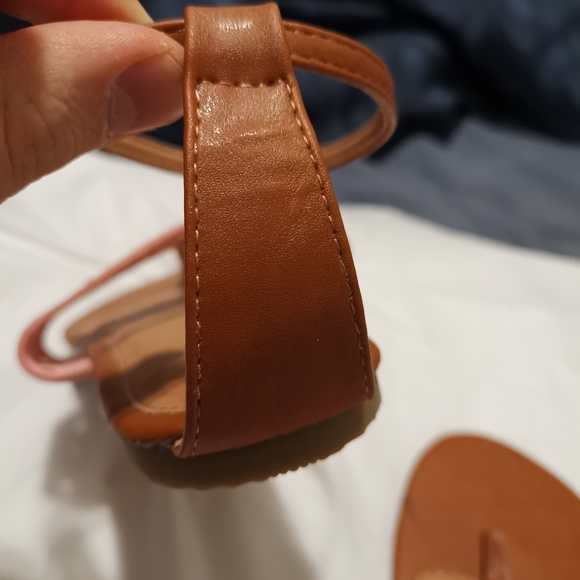 🆕 Jenny Fairy T-Strap Sandal Cutout Ankle Strap - Picture 4 of 4